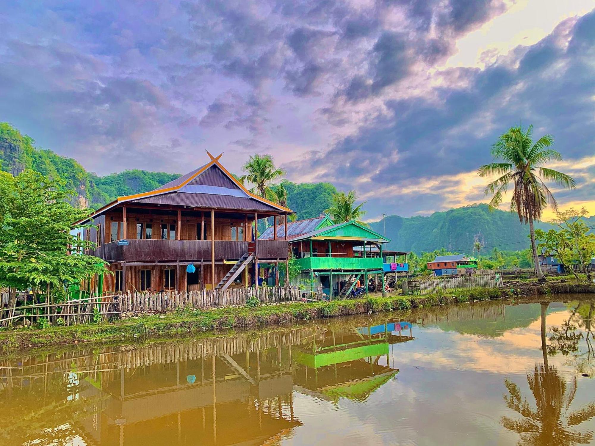 Nasrul House Homestay For Backpackers Maros Exterior foto